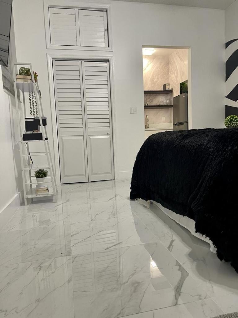 Cozy Studio, Prime Location, Remodeled, 1 Parking West Palm Beach Dış mekan fotoğraf