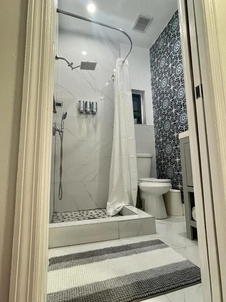 Cozy Studio, Prime Location, Remodeled, 1 Parking West Palm Beach Dış mekan fotoğraf