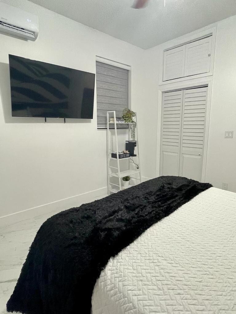 Cozy Studio, Prime Location, Remodeled, 1 Parking West Palm Beach Dış mekan fotoğraf