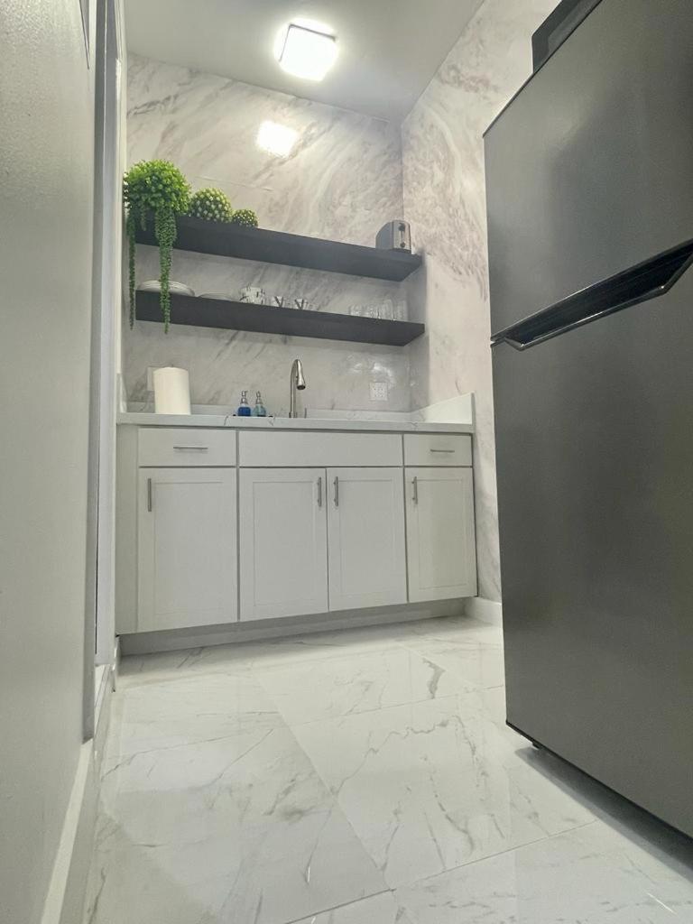 Cozy Studio, Prime Location, Remodeled, 1 Parking West Palm Beach Dış mekan fotoğraf